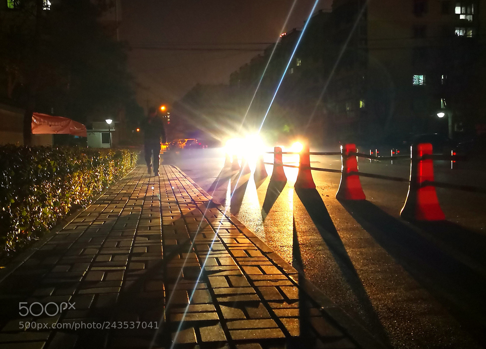 HUAWEI Mate 10 sample photo. 霓虹深处 photography