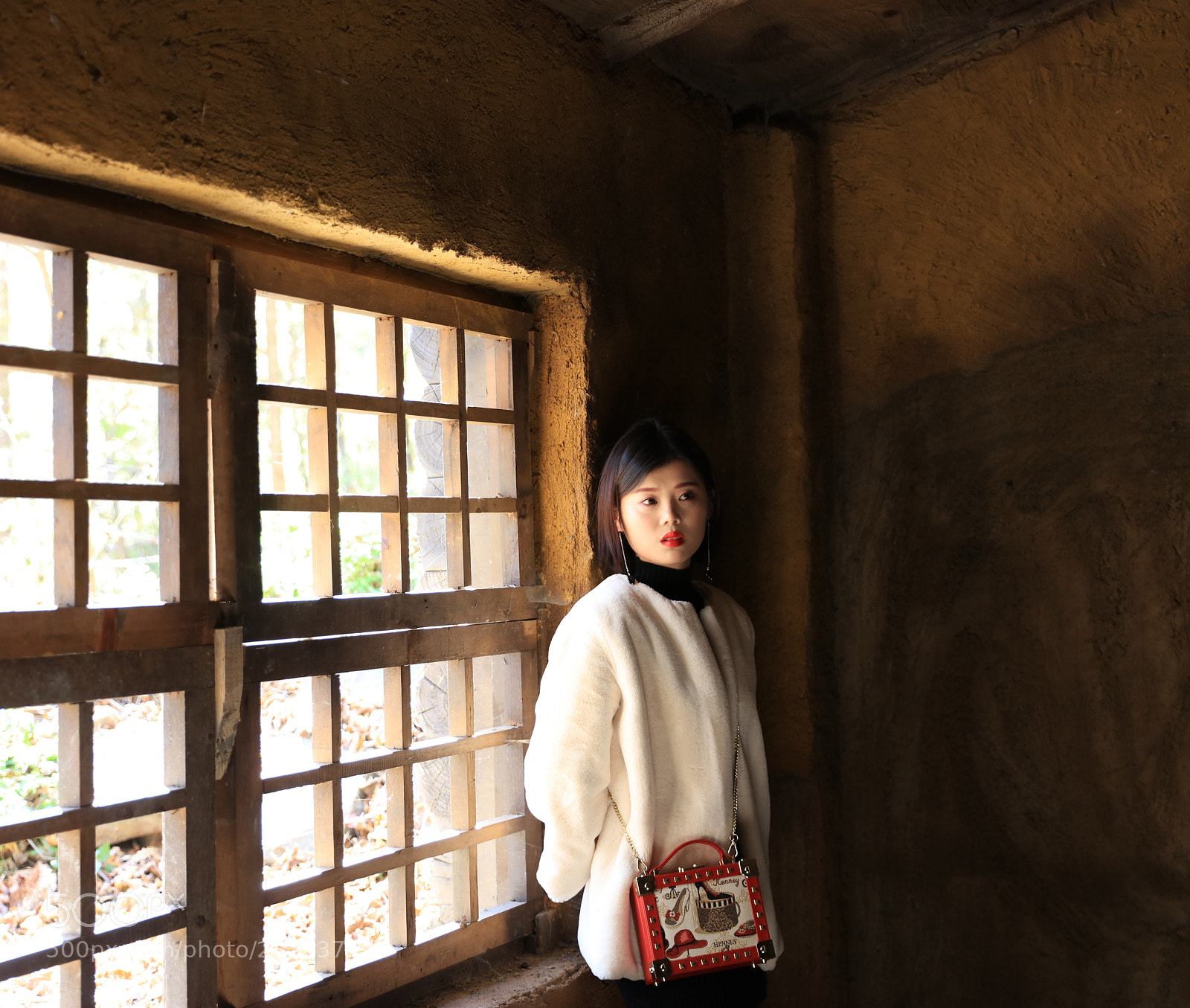 Canon EOS 5DS R sample photo. A house without lights photography