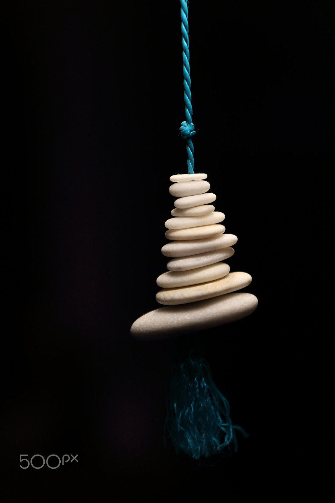 Canon EF-S 17-55mm F2.8 IS USM sample photo. Hanging stones photography