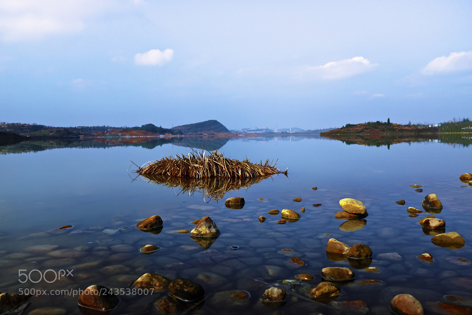 Fujifilm X100T sample photo. 平静的湖／serene lake photography