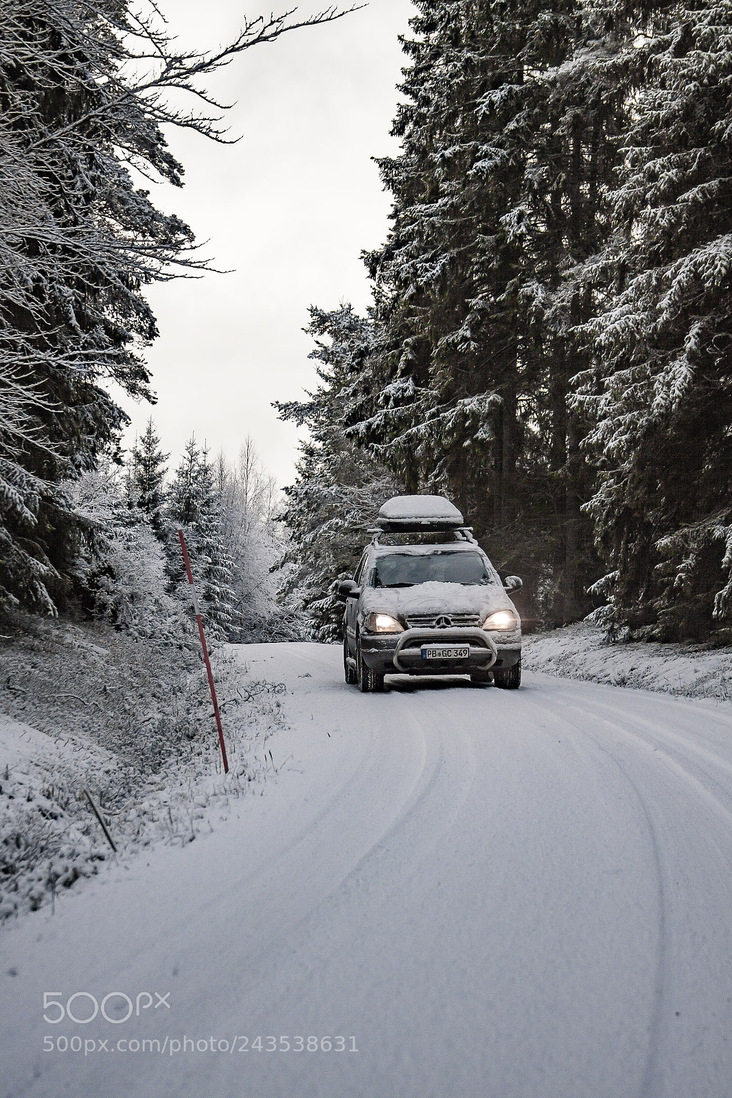 Canon EOS 50D sample photo. Snowy roads photography
