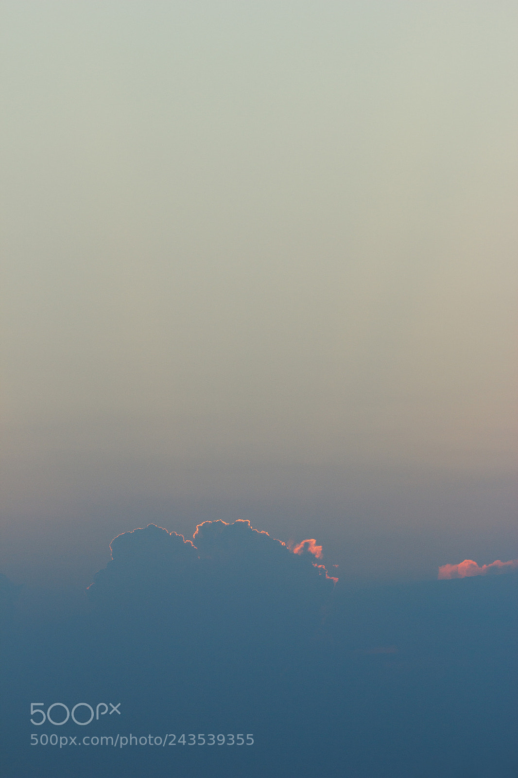 Canon EOS 550D (EOS Rebel T2i / EOS Kiss X4) sample photo. Cloud sunset photography