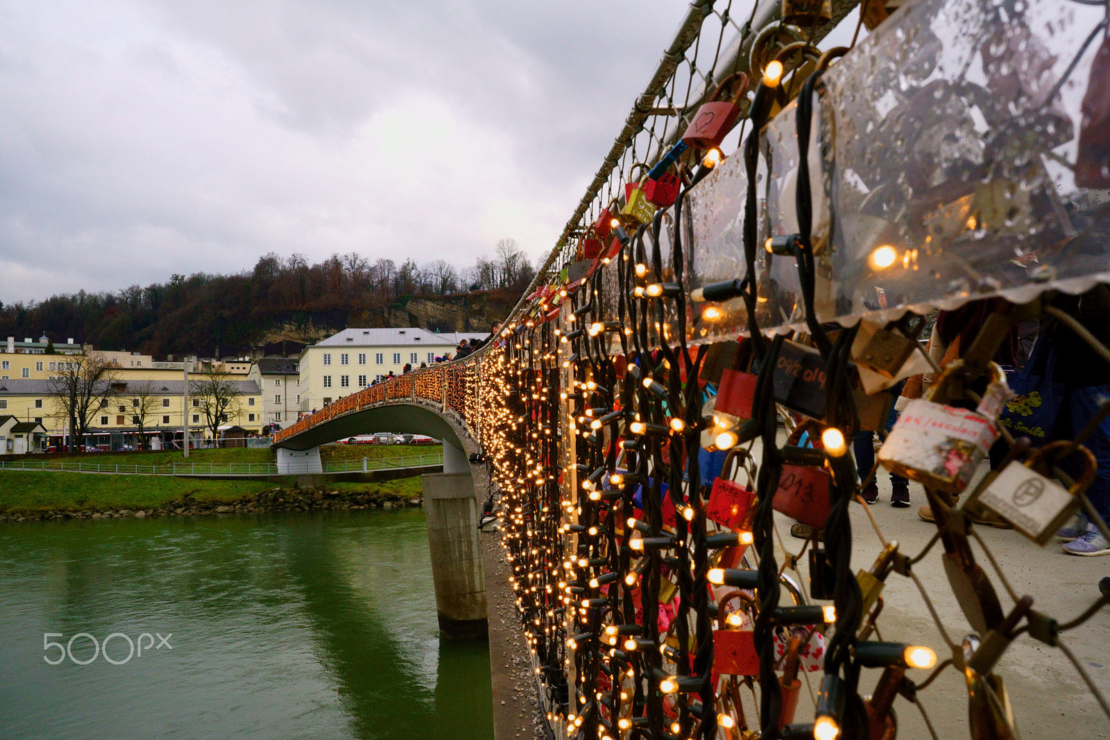 ZEISS Batis 25mm F2 sample photo. Love is all around photography