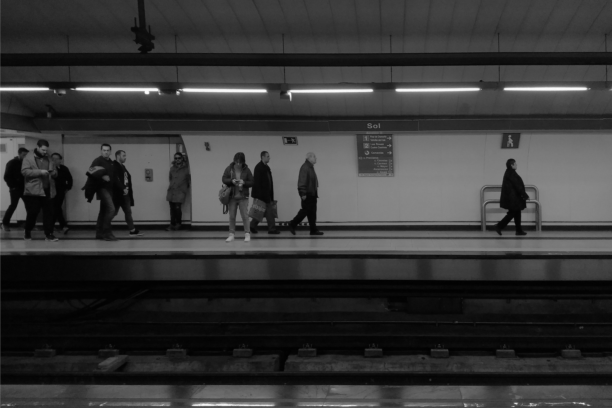 ZTE B2017G sample photo. Subway photography