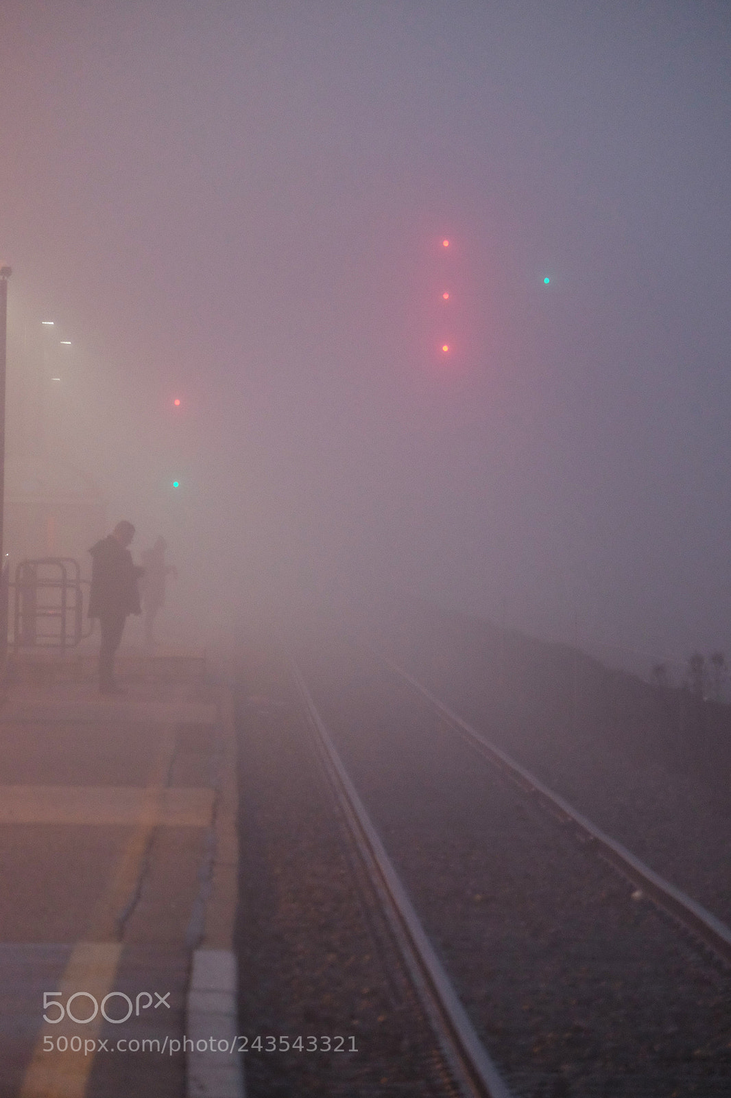 Fujifilm X-T10 sample photo. Waiting for the train photography