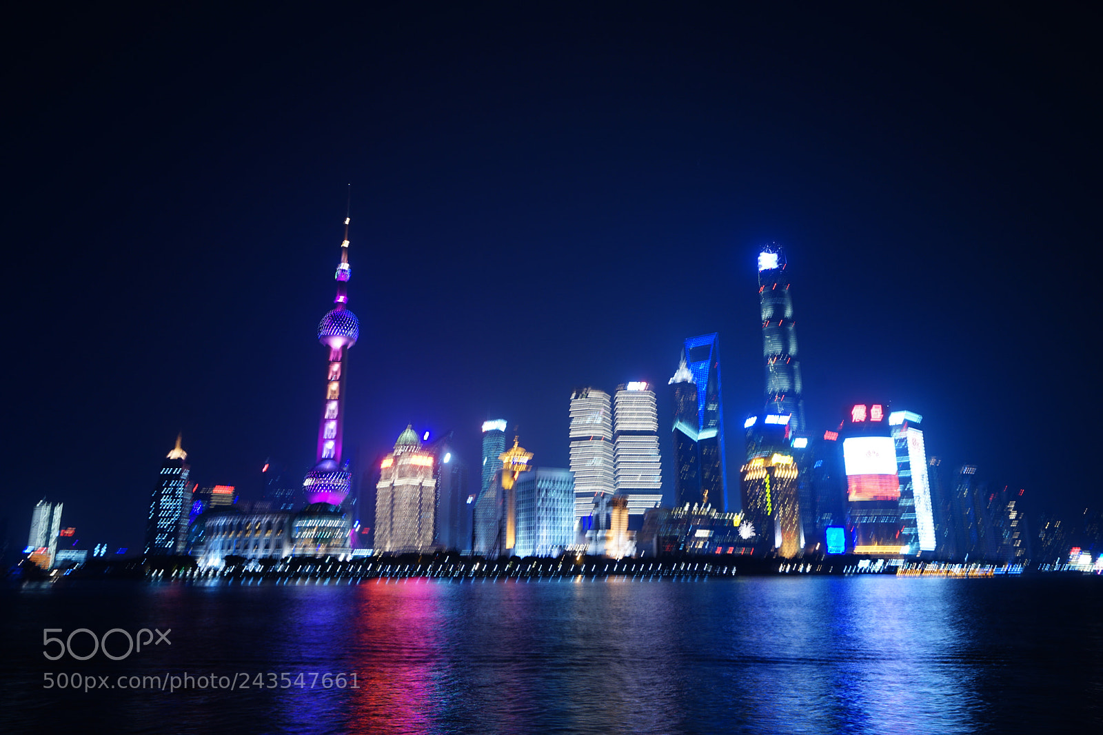 Sony a7 II sample photo. The night of shanghai photography