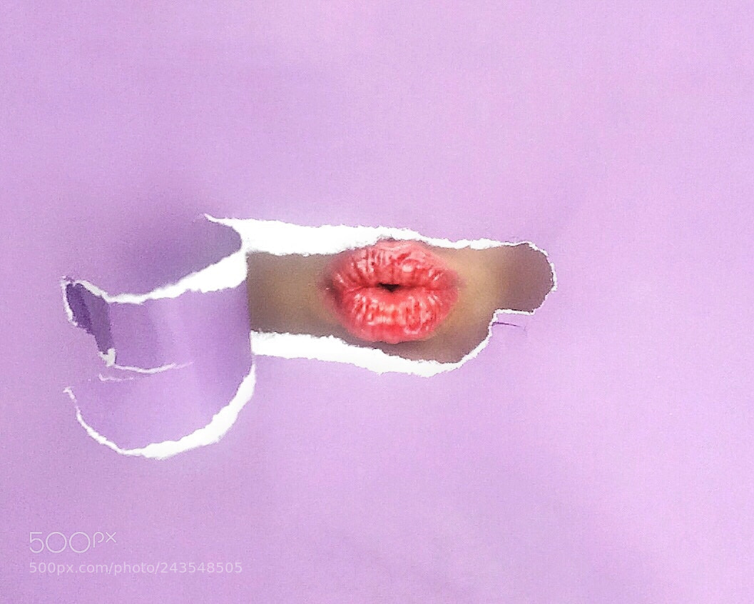 Apple iPhone 5s sample photo. Lip photography