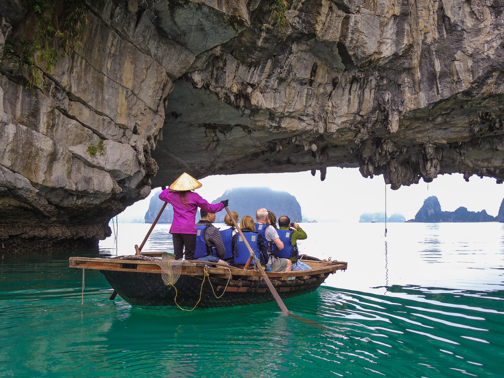 Nikon Coolpix P7800 sample photo. Ha long tour boat photography