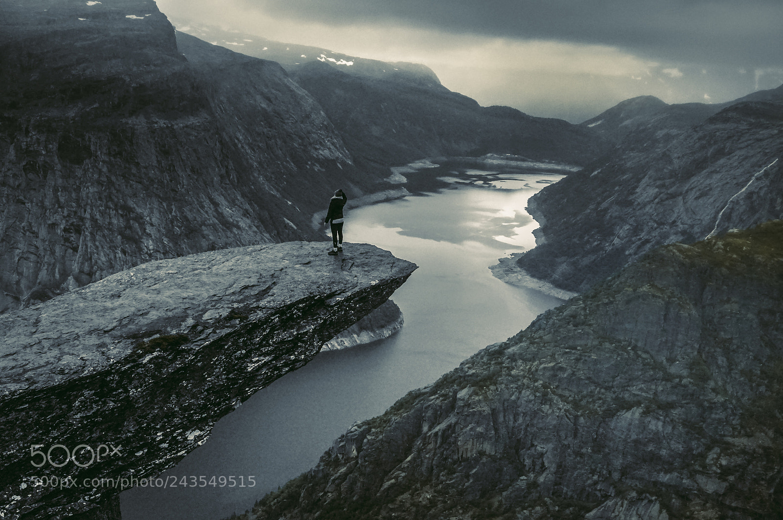 Sony Alpha a5000 (ILCE 5000) sample photo. Norway photography