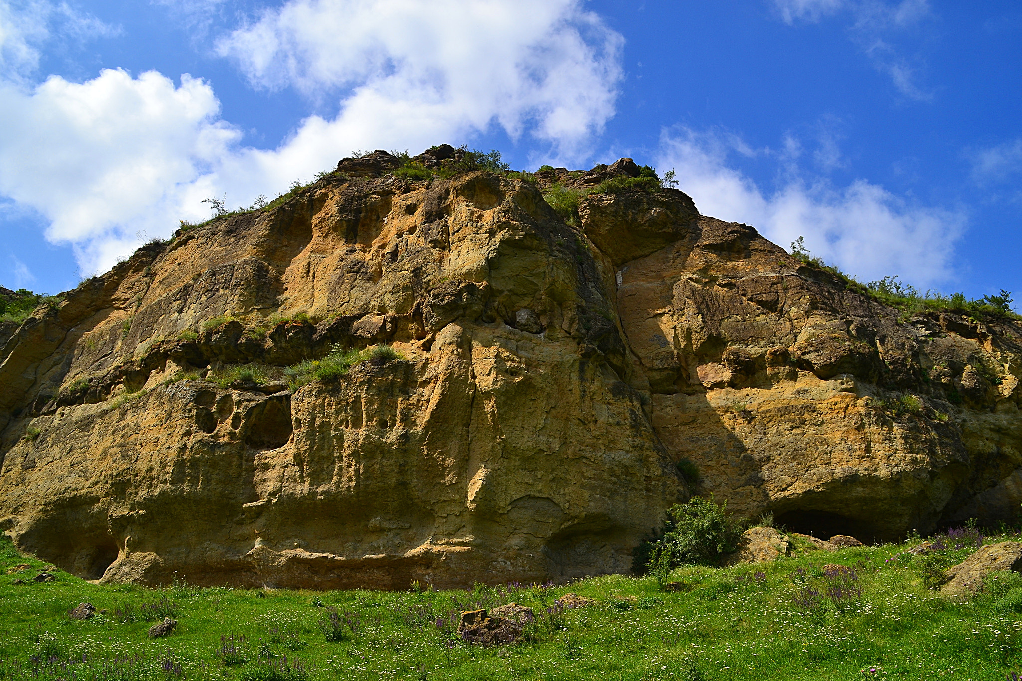 Nikon D3100 sample photo. Gap-toothed sandstone photography
