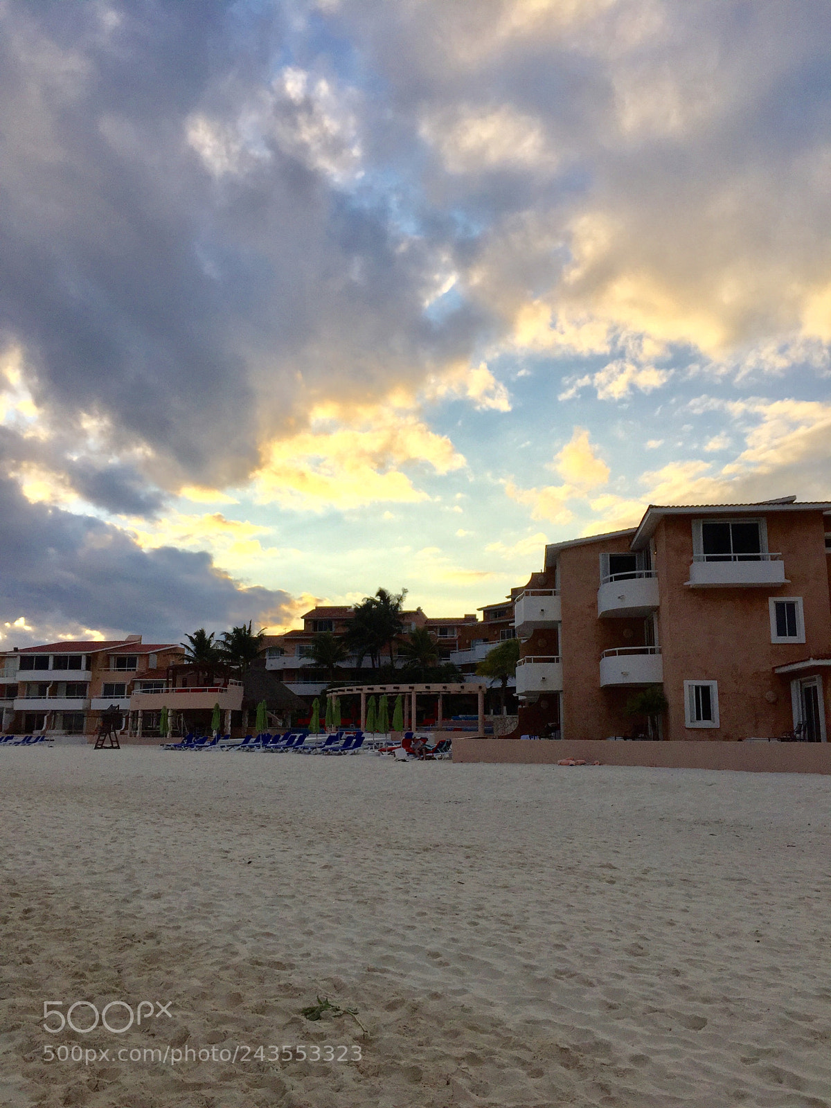Apple iPhone 6 sample photo. A nice beach house photography