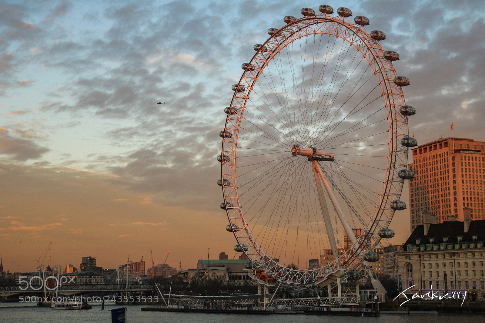 Canon EOS 760D (EOS Rebel T6s / EOS 8000D) sample photo. London eye photography
