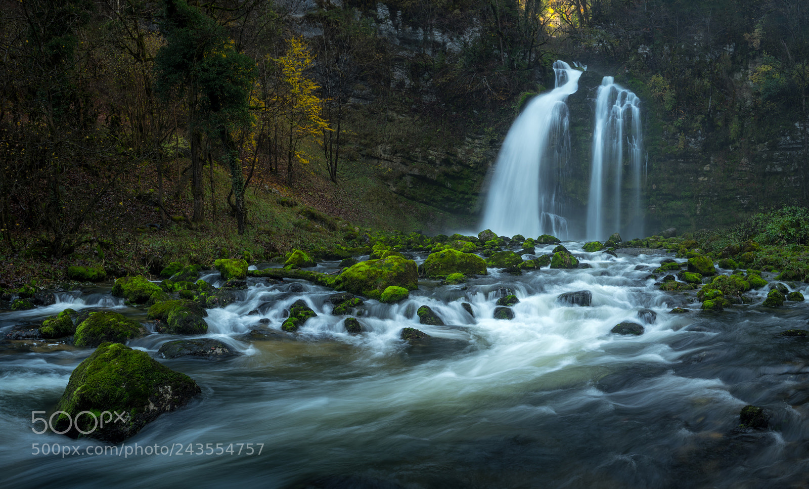 Olympus OM-D E-M1 Mark II sample photo. Cascade du flumen photography
