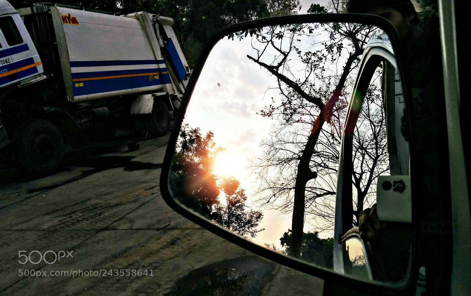 LG Nexus 5 sample photo. # on the way # photography