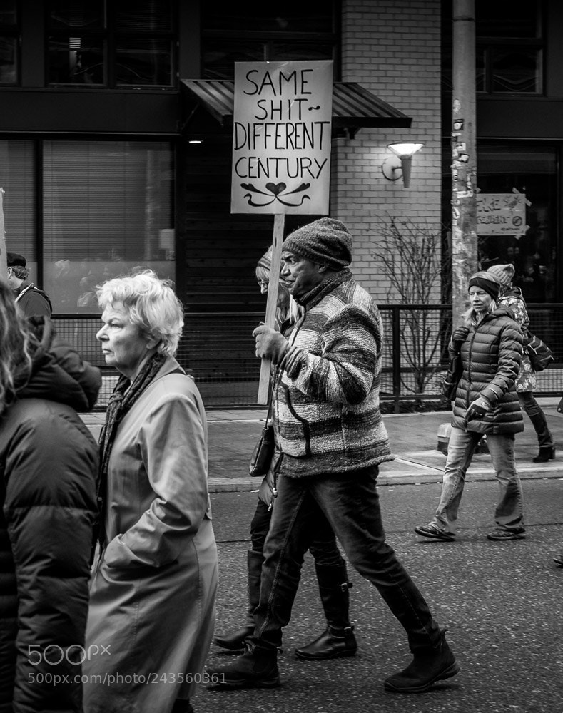 Fujifilm X-T1 sample photo. Different century photography