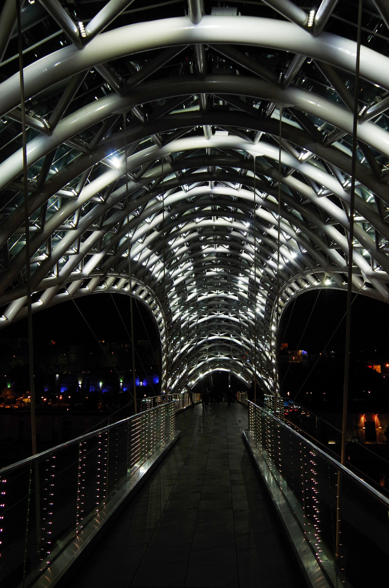 Pentax K-30 sample photo. Bridge of peace photography