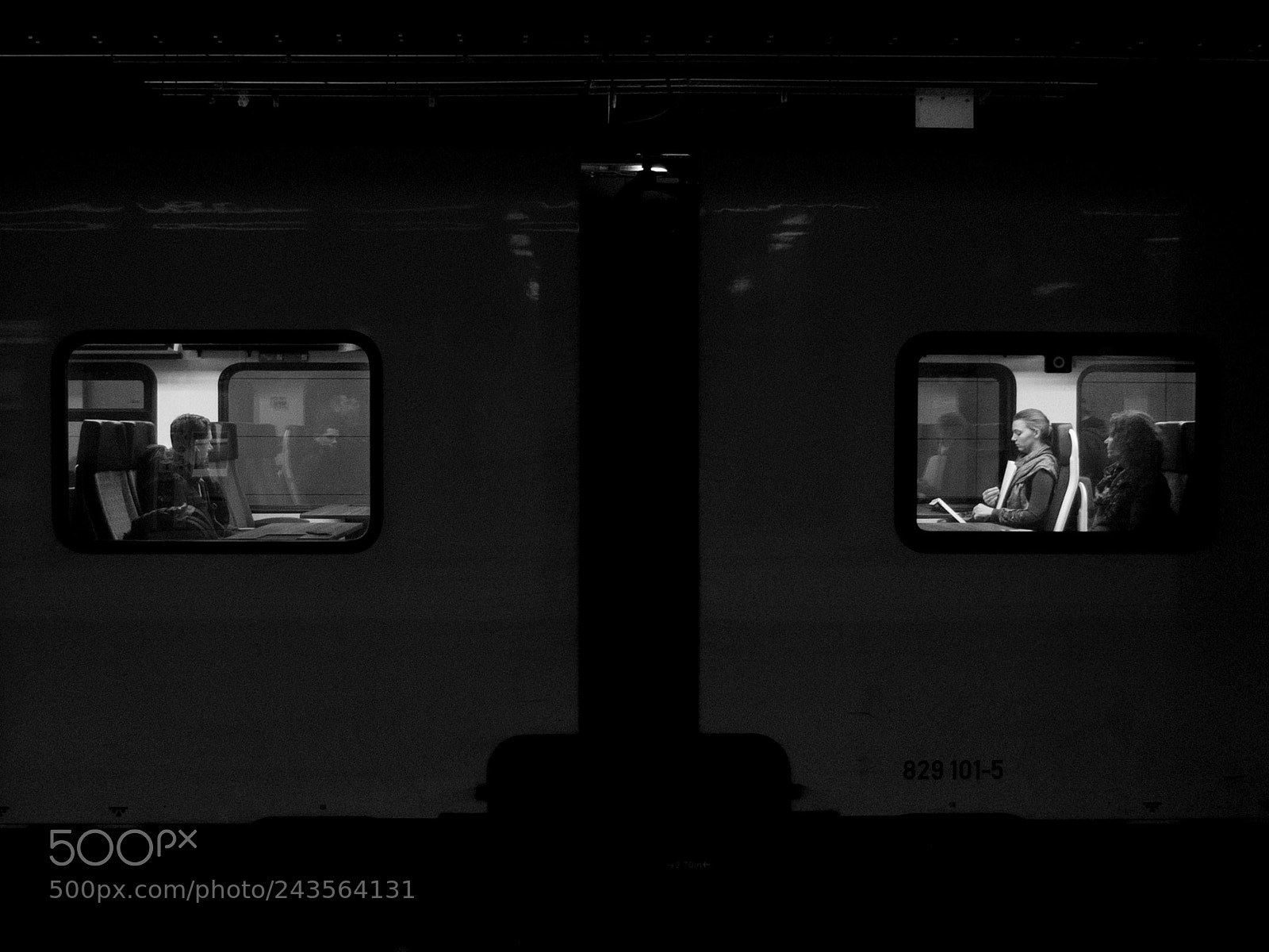 Fujifilm X10 sample photo. Alone and together photography