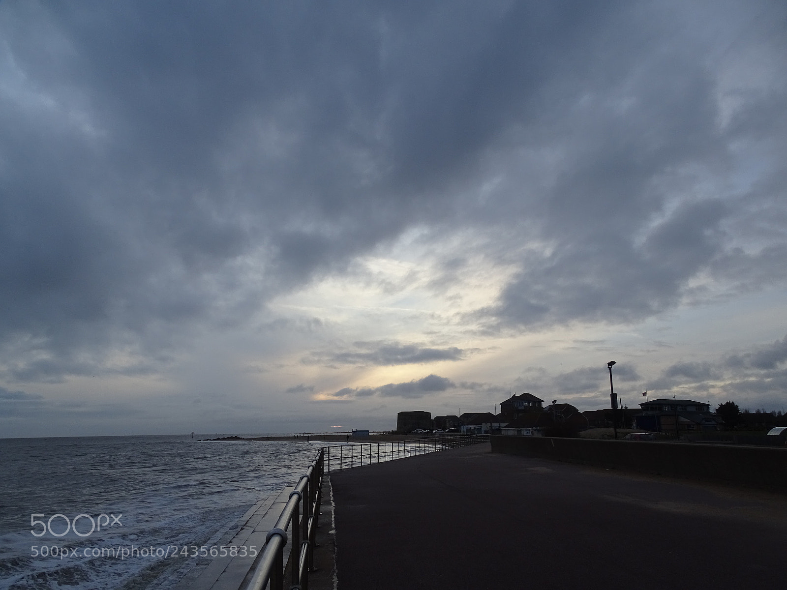 Sony Cyber-shot DSC-HX400V sample photo. Last rays photography