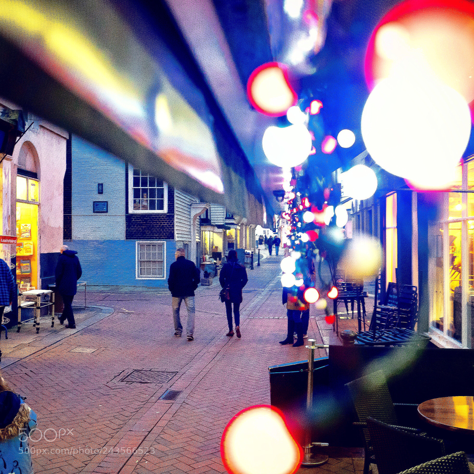 Sony a7 sample photo. Bendy legs n bokeh photography