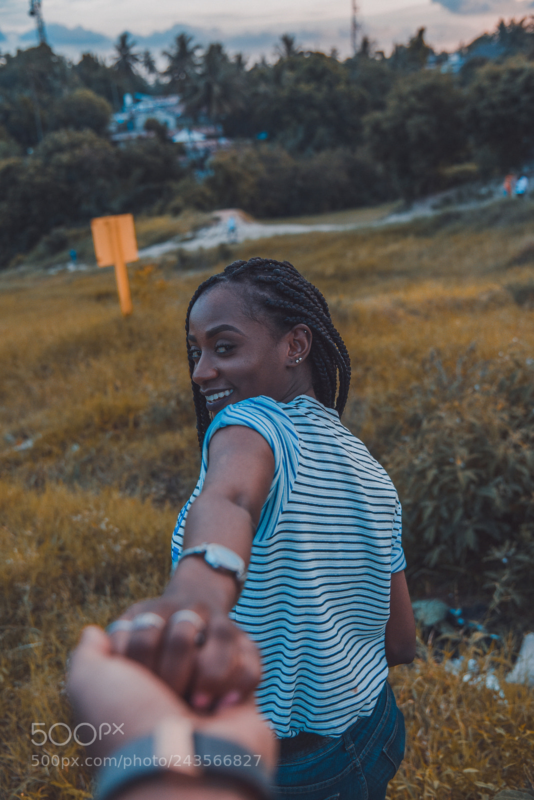 Nikon D810 sample photo. Hold hand photography