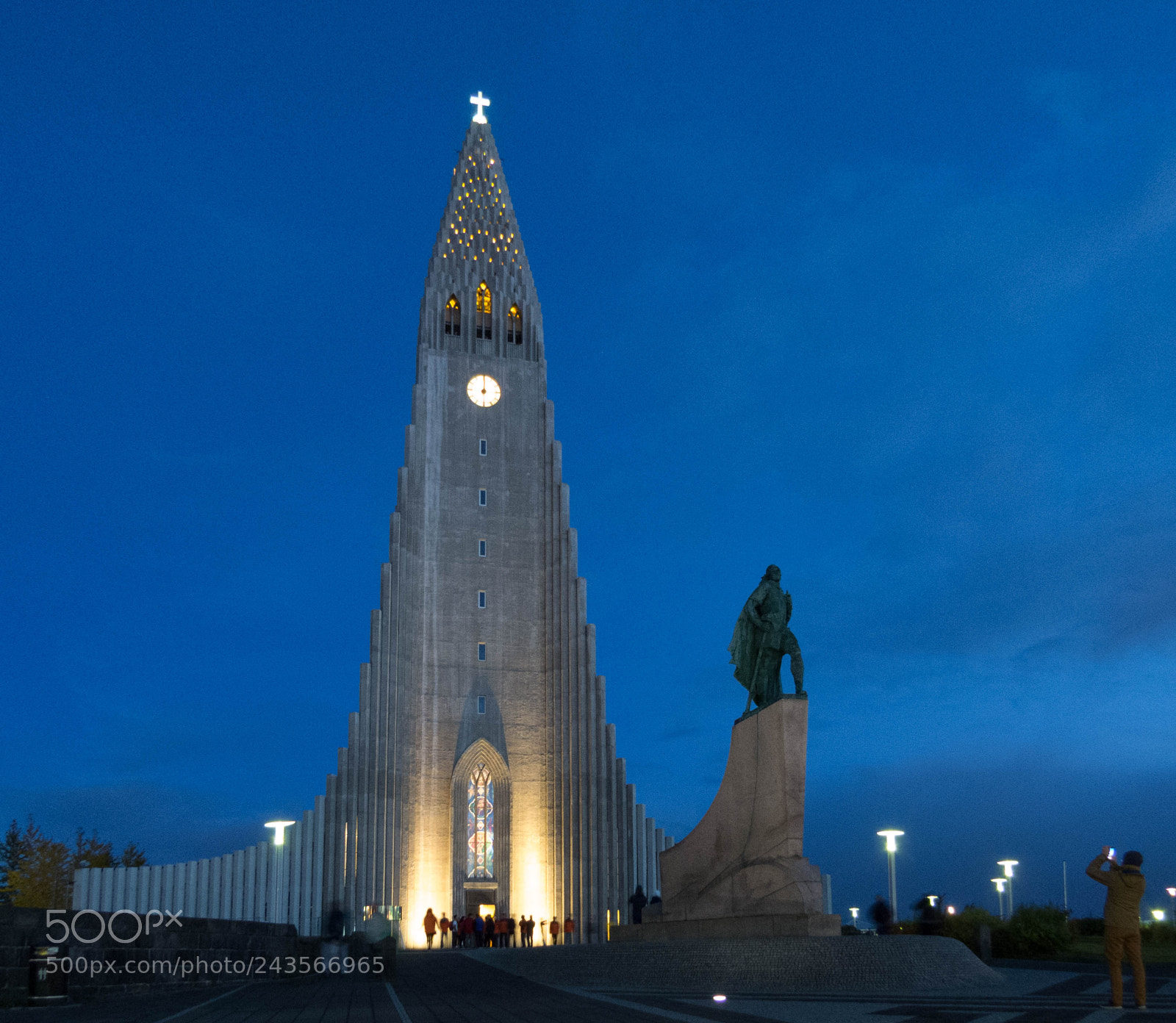 Canon PowerShot SX50 HS sample photo. Hallgr mskirkja church with photography