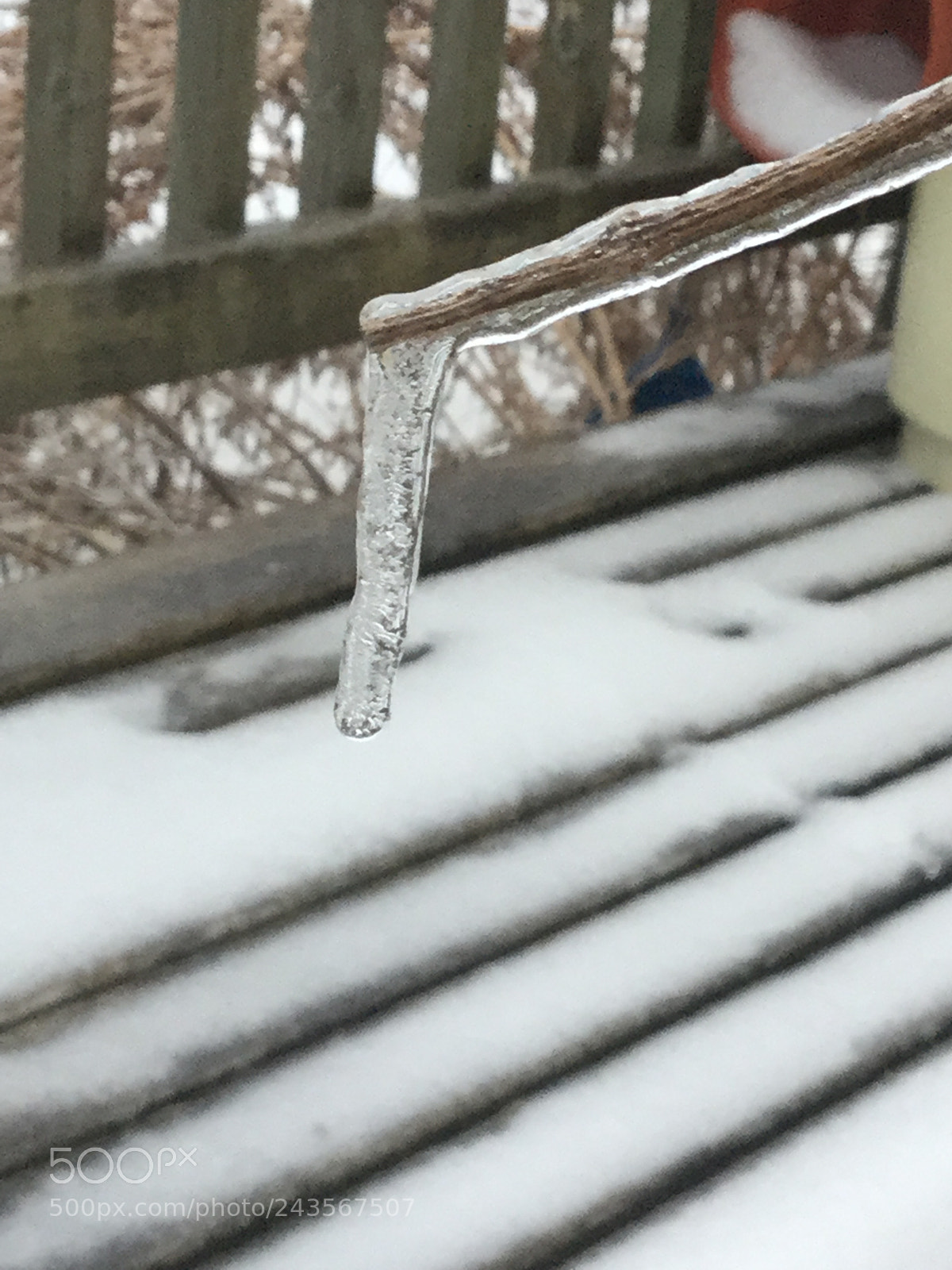 Apple iPod touch sample photo. The drop photography