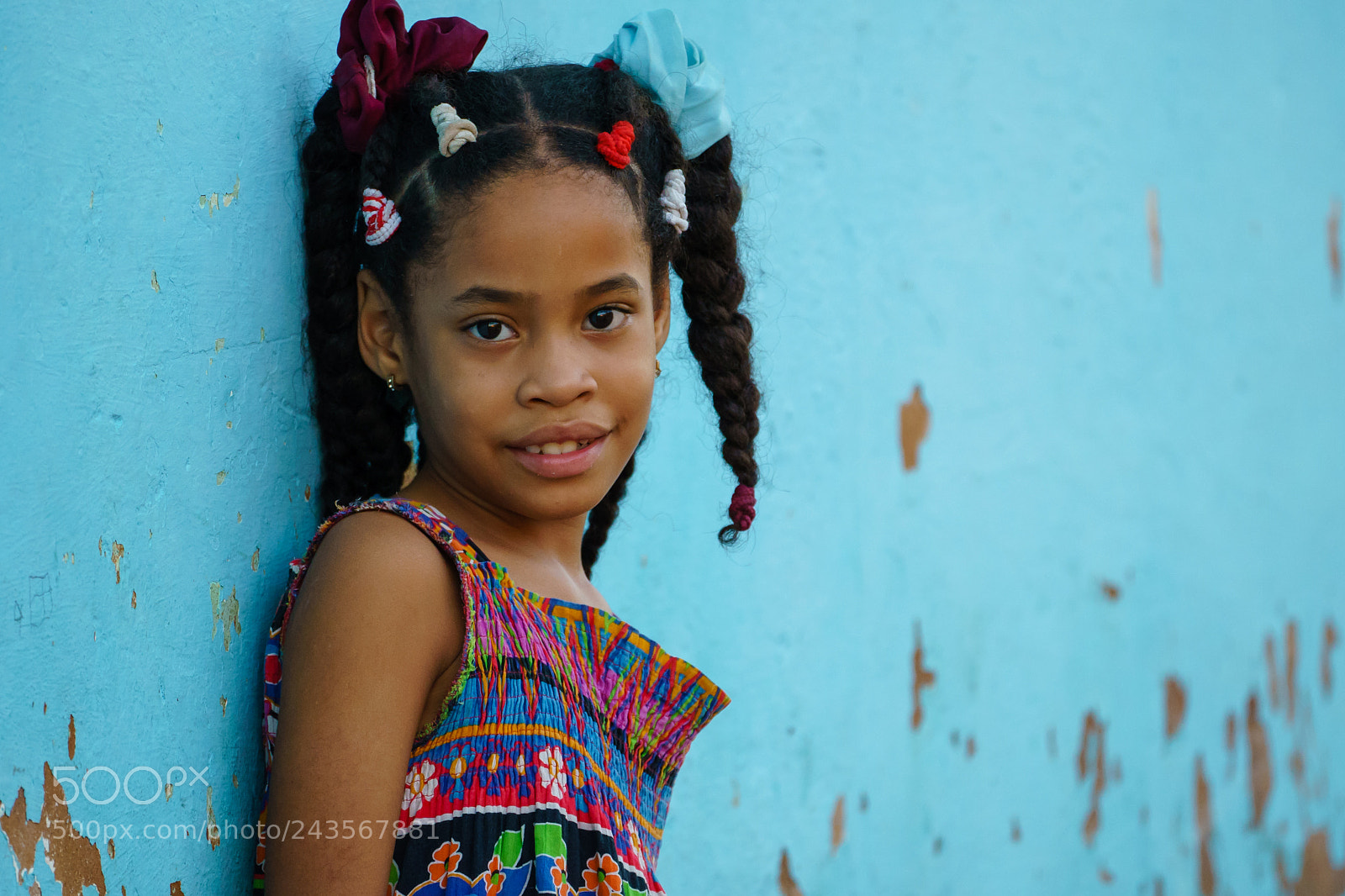Sony a9 sample photo. Girl in front of photography
