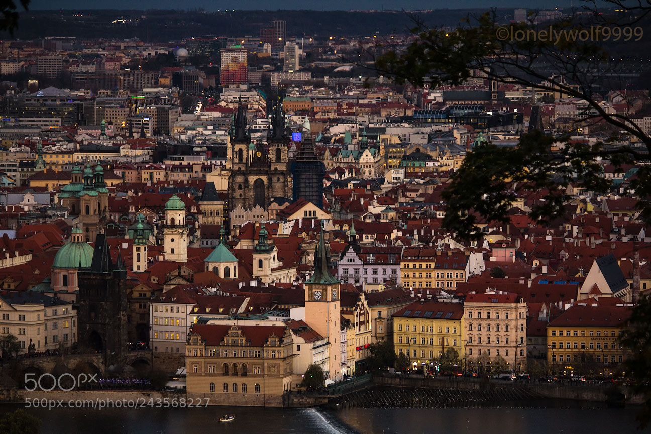 Canon EOS 550D (EOS Rebel T2i / EOS Kiss X4) sample photo. Evening city (prague) photography