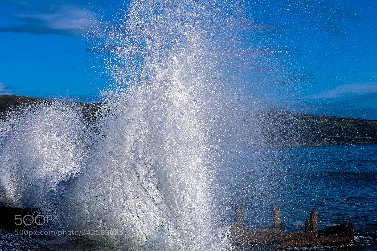 Canon EOS 650D (EOS Rebel T4i / EOS Kiss X6i) sample photo. Water -wave..wales'17 photography
