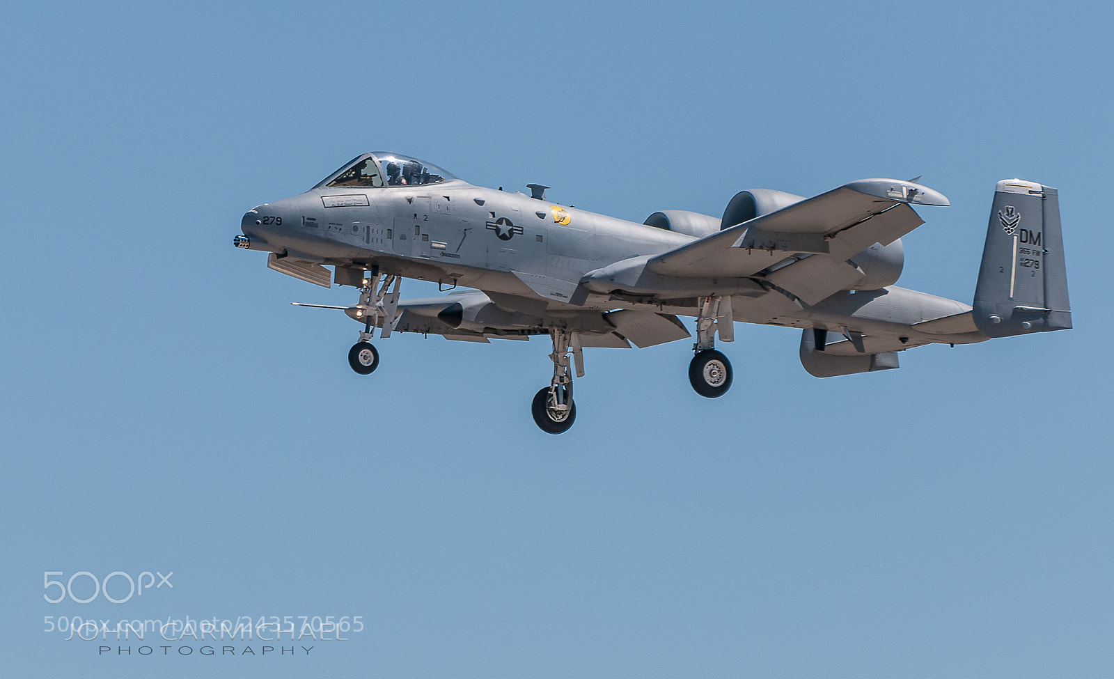 Nikon D80 sample photo. A-10 landing photography