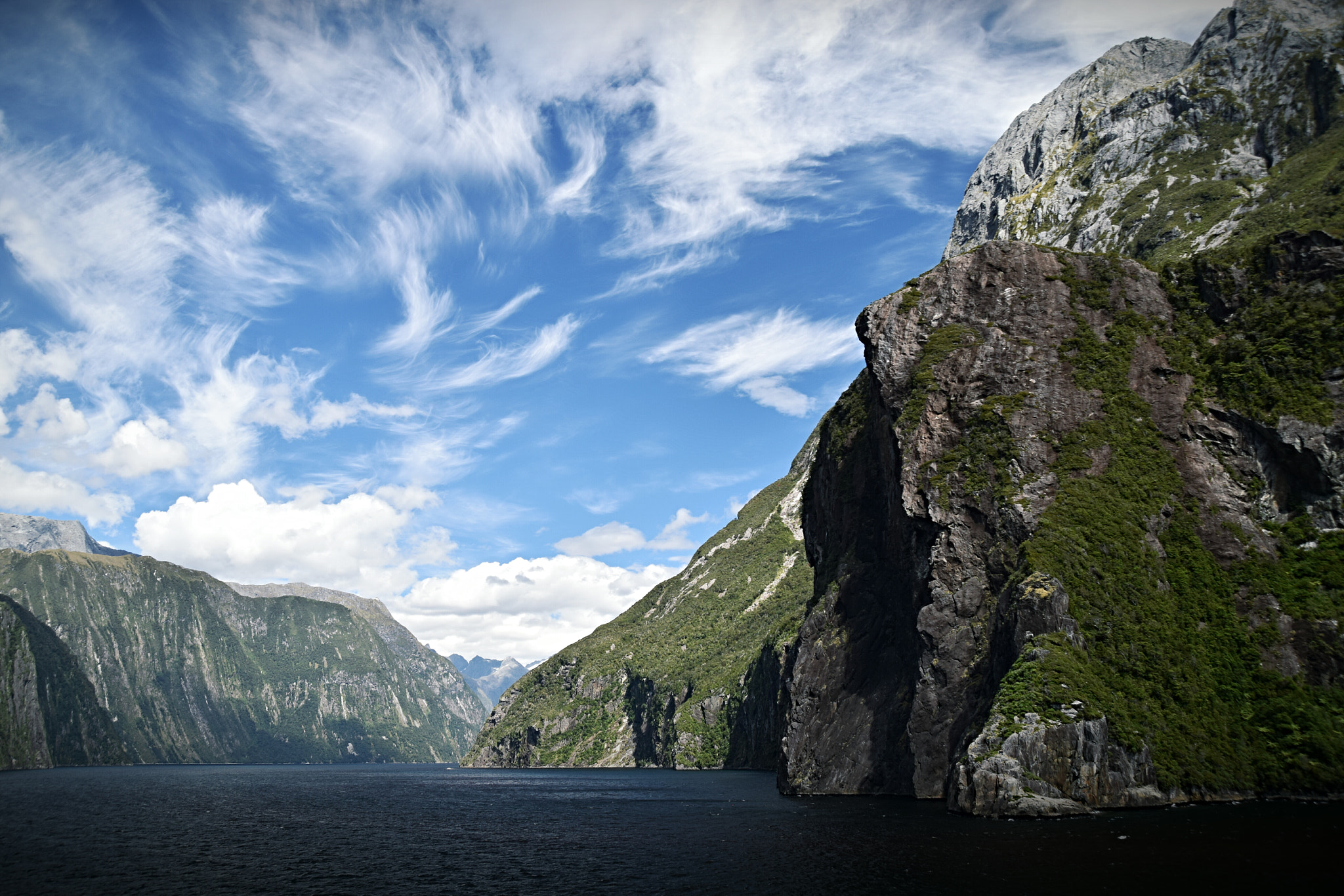 Sigma 18-250mm F3.5-6.3 DC Macro OS HSM sample photo. Milford sound. photography