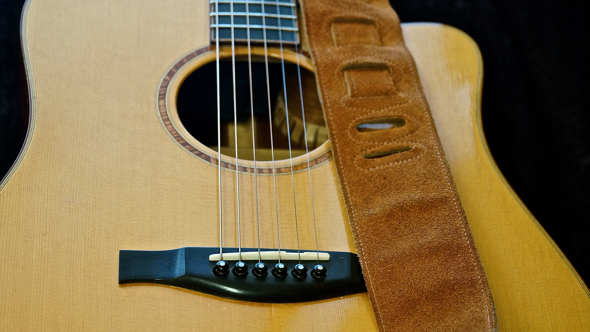 Sony NEX-VG30E sample photo. Eastman guitar photography