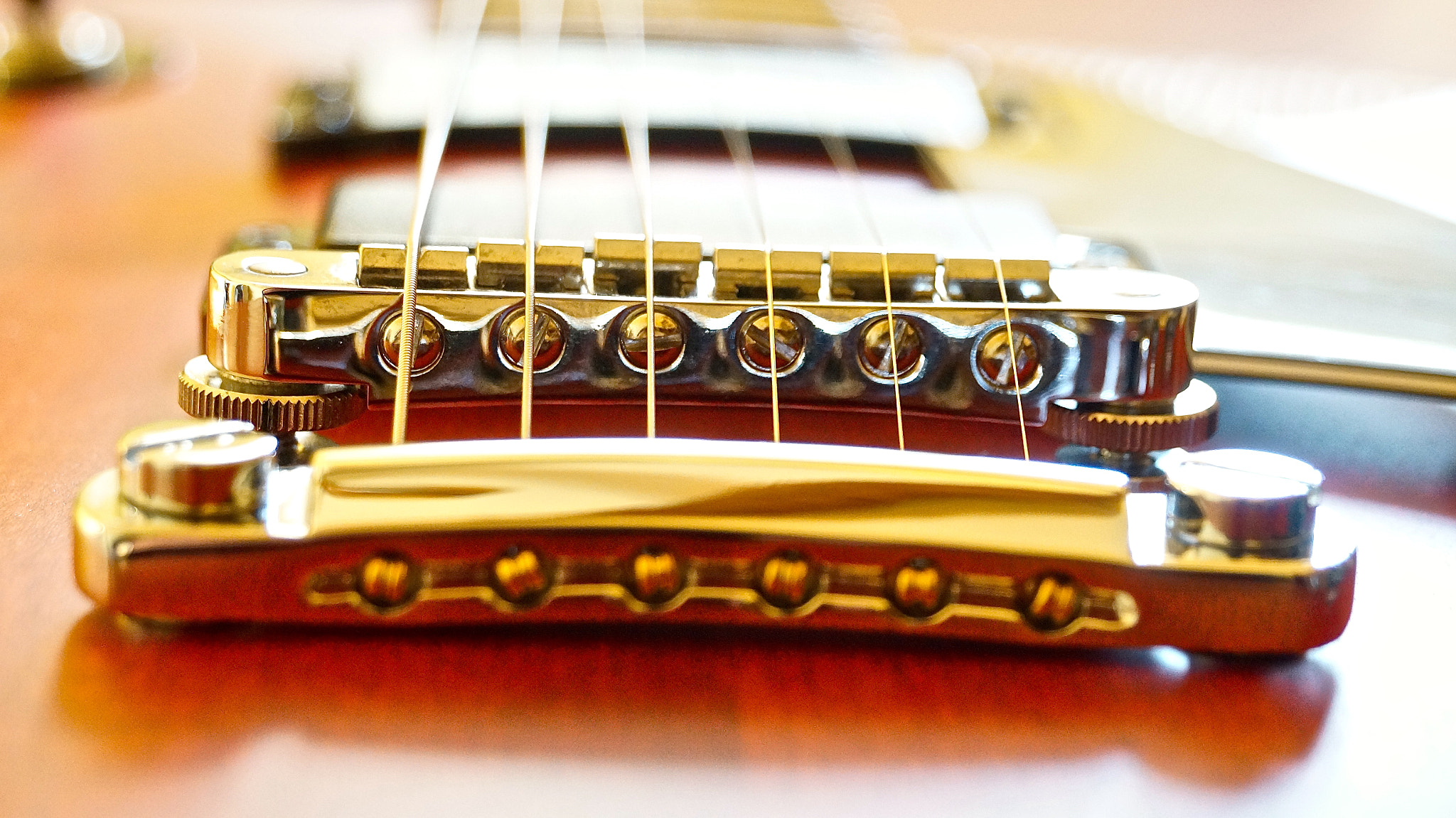 Sony NEX-VG30E sample photo. Gibson les paul photography