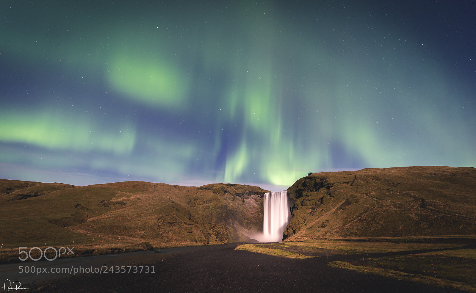 Nikon D810 sample photo. Northen lights - iceland photography