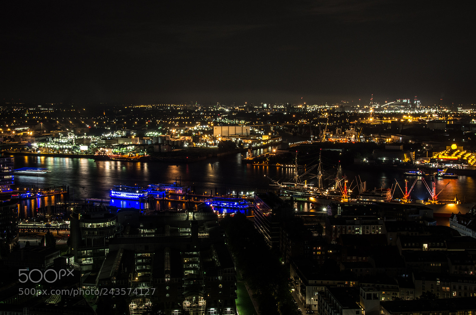 Pentax K-5 sample photo. Hamburg at night photography