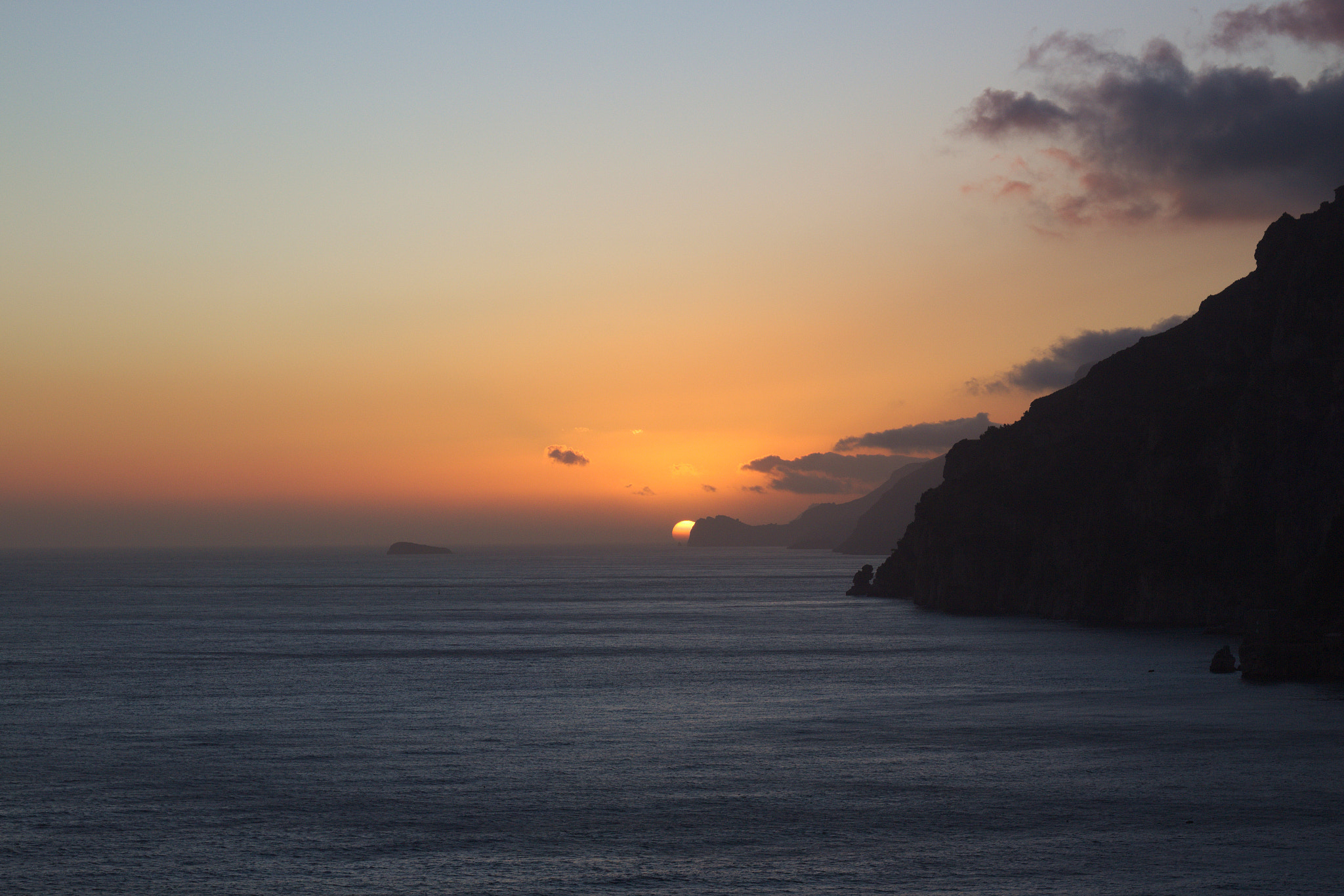 Canon EOS 100D (EOS Rebel SL1 / EOS Kiss X7) + Canon EF 50mm F1.8 STM sample photo. Sunset from positano, amalfi coast photography