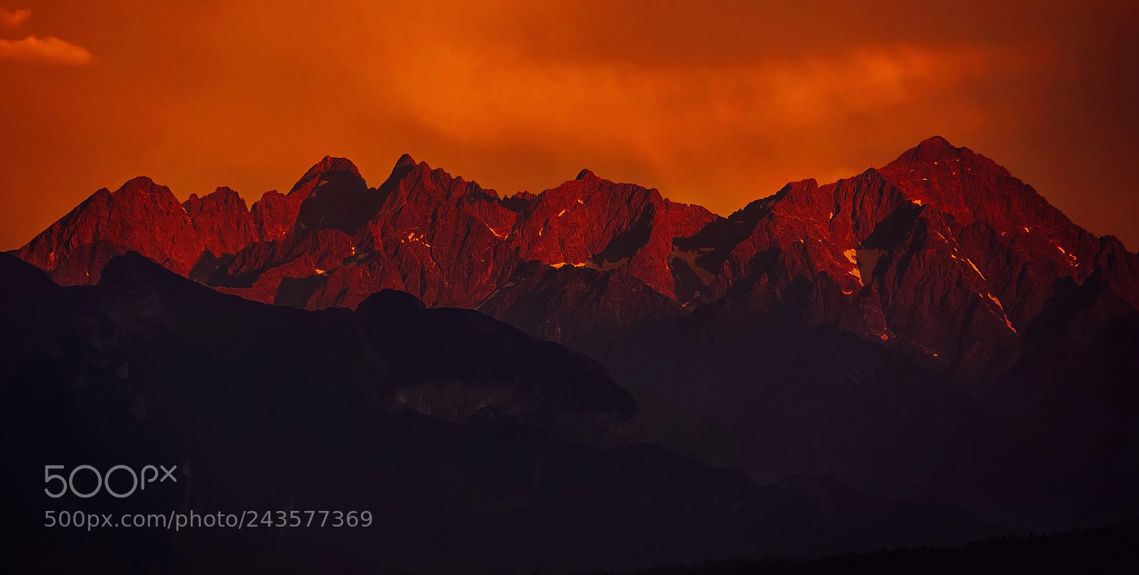 Sony Alpha DSLR-A200 sample photo. Red sunset photography