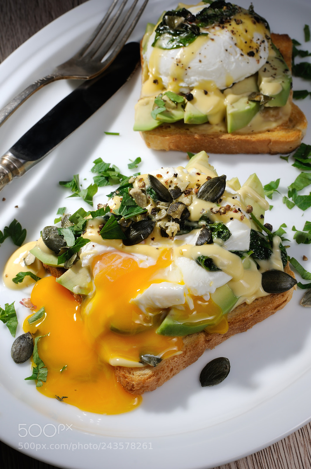 Nikon D90 sample photo. Eggs benedict with avocado photography