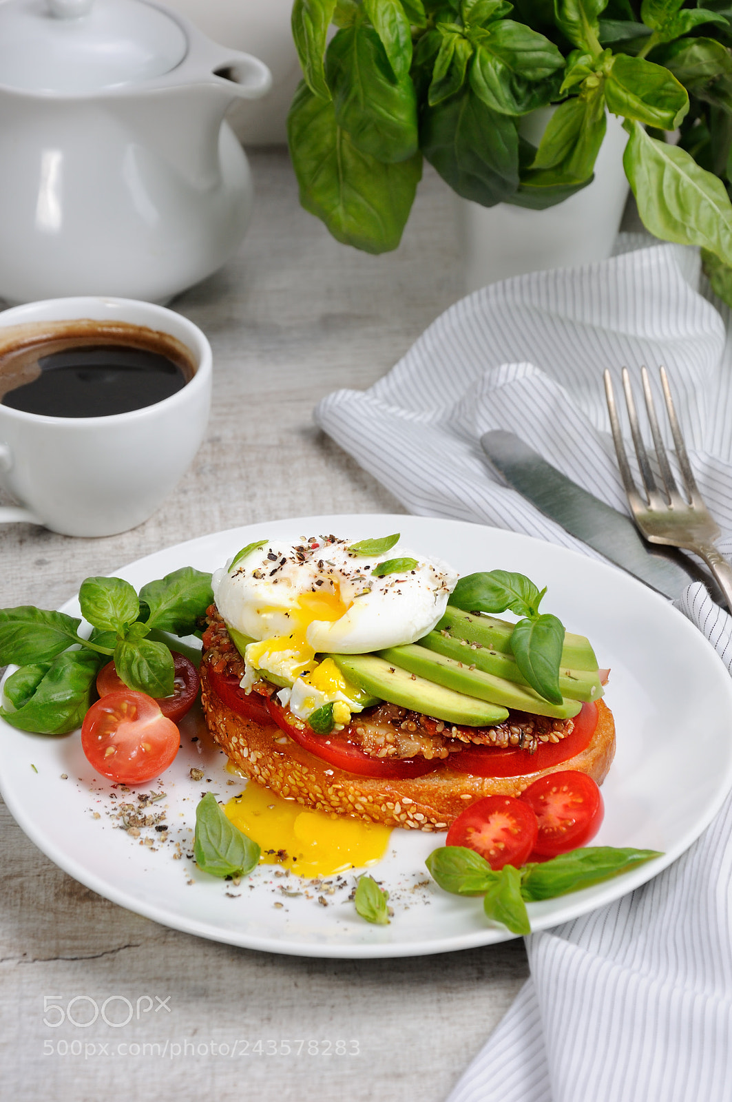 Nikon D90 sample photo. Egg poached on a photography