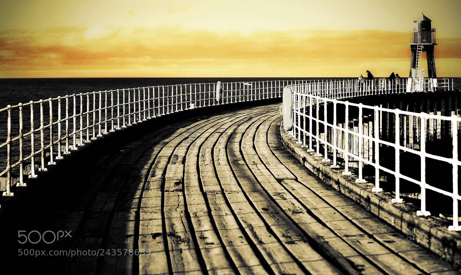 Pentax K-30 sample photo. Whitby pier photography