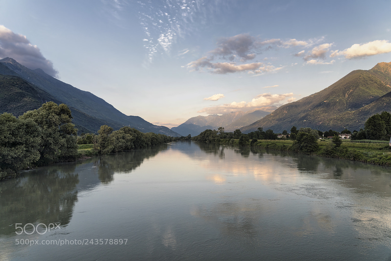 Nikon D810 sample photo. The adda river in photography