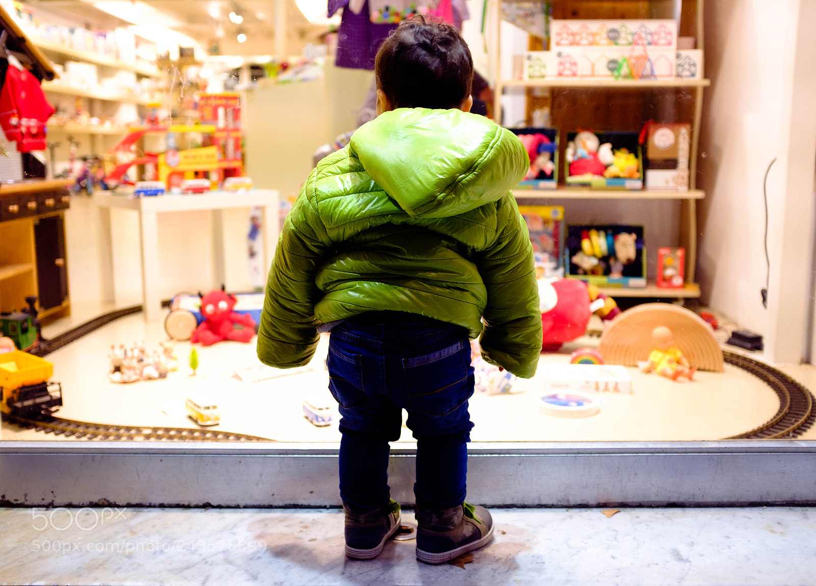 Fujifilm X100T sample photo. Tren photography