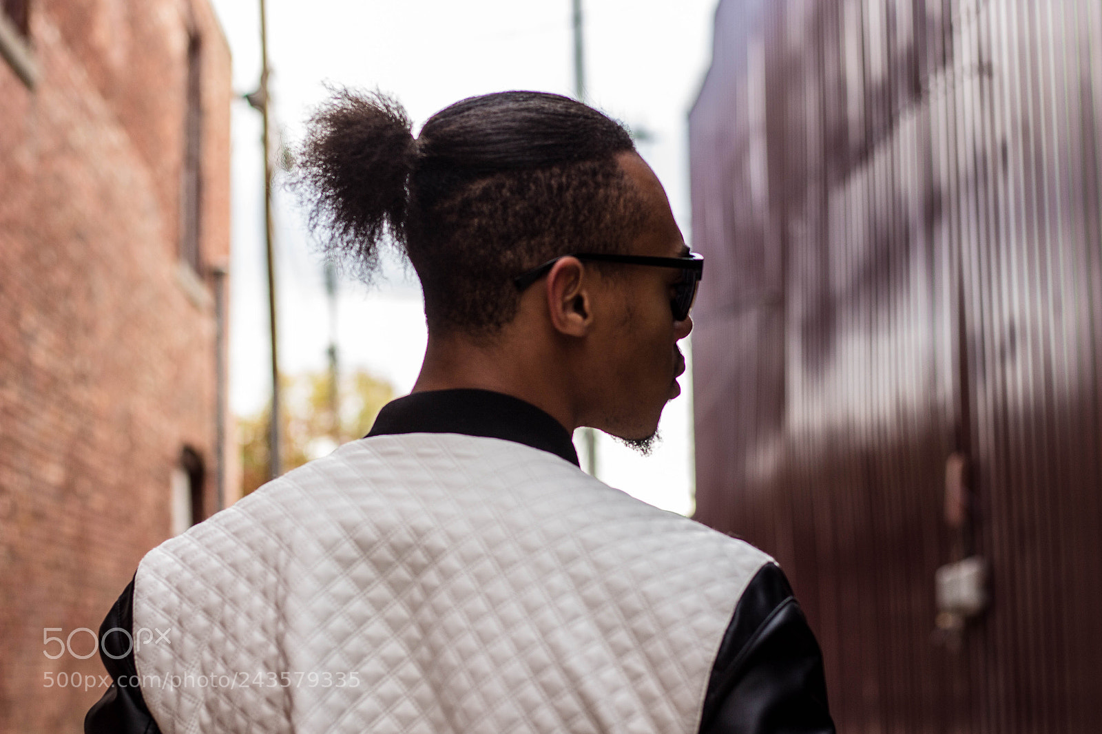 Canon EOS 700D (EOS Rebel T5i / EOS Kiss X7i) sample photo. Alley photography
