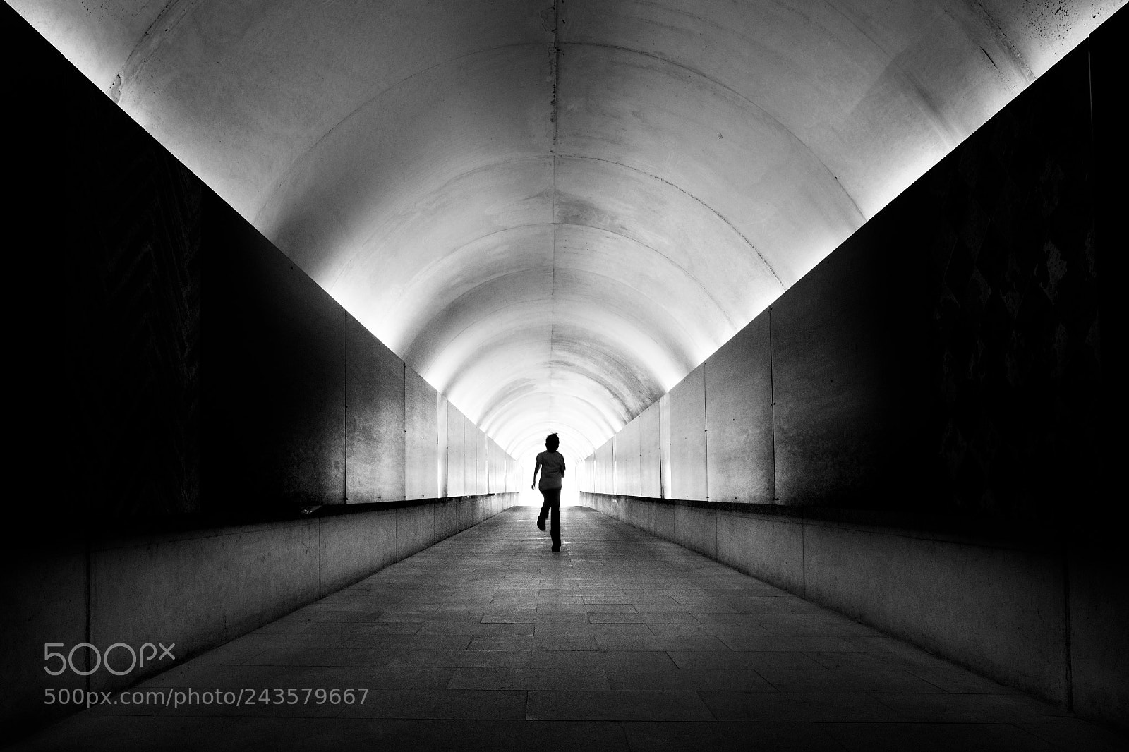Fujifilm X-T2 sample photo. Runing to the light photography