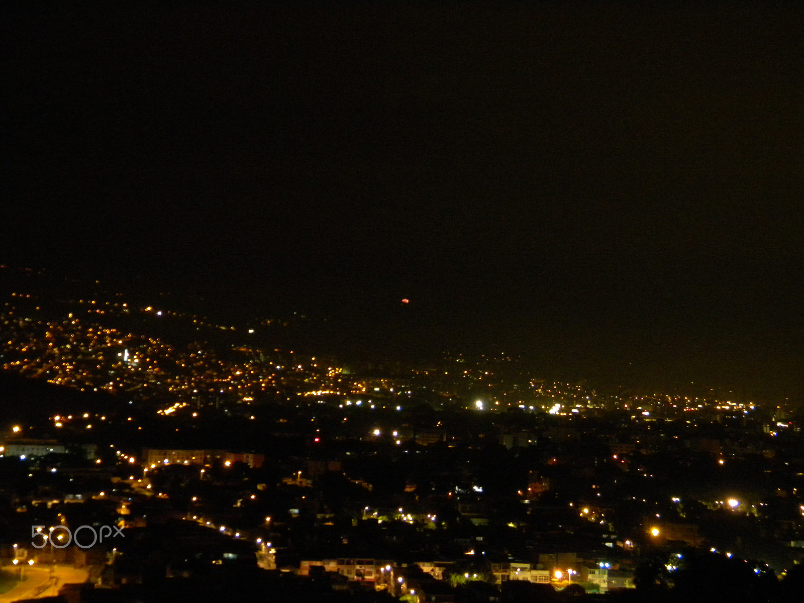 Nikon Coolpix L100 sample photo. Cali nocturna photography
