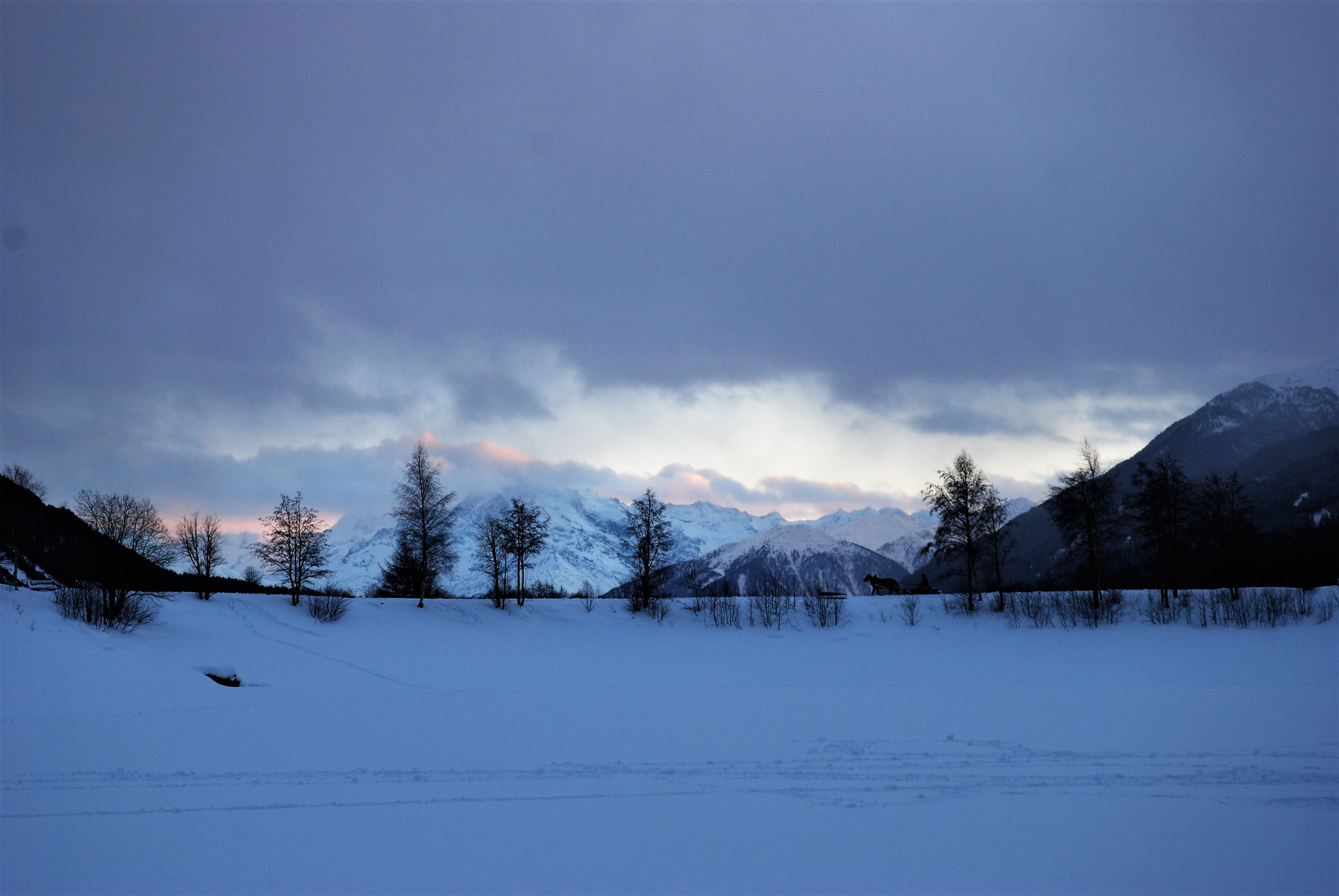 Nikon D80 sample photo. Sunset time from resia lake photography