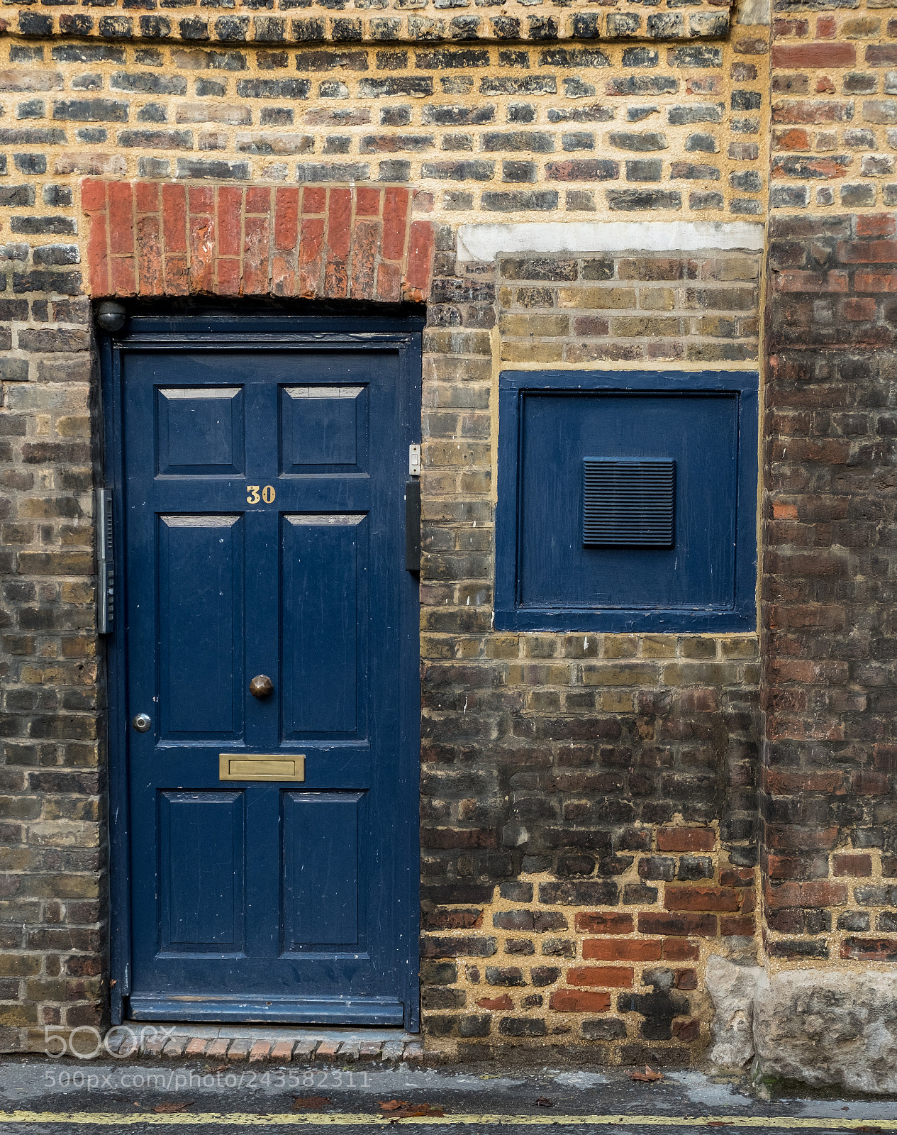Fujifilm X-T20 sample photo. The blue door photography