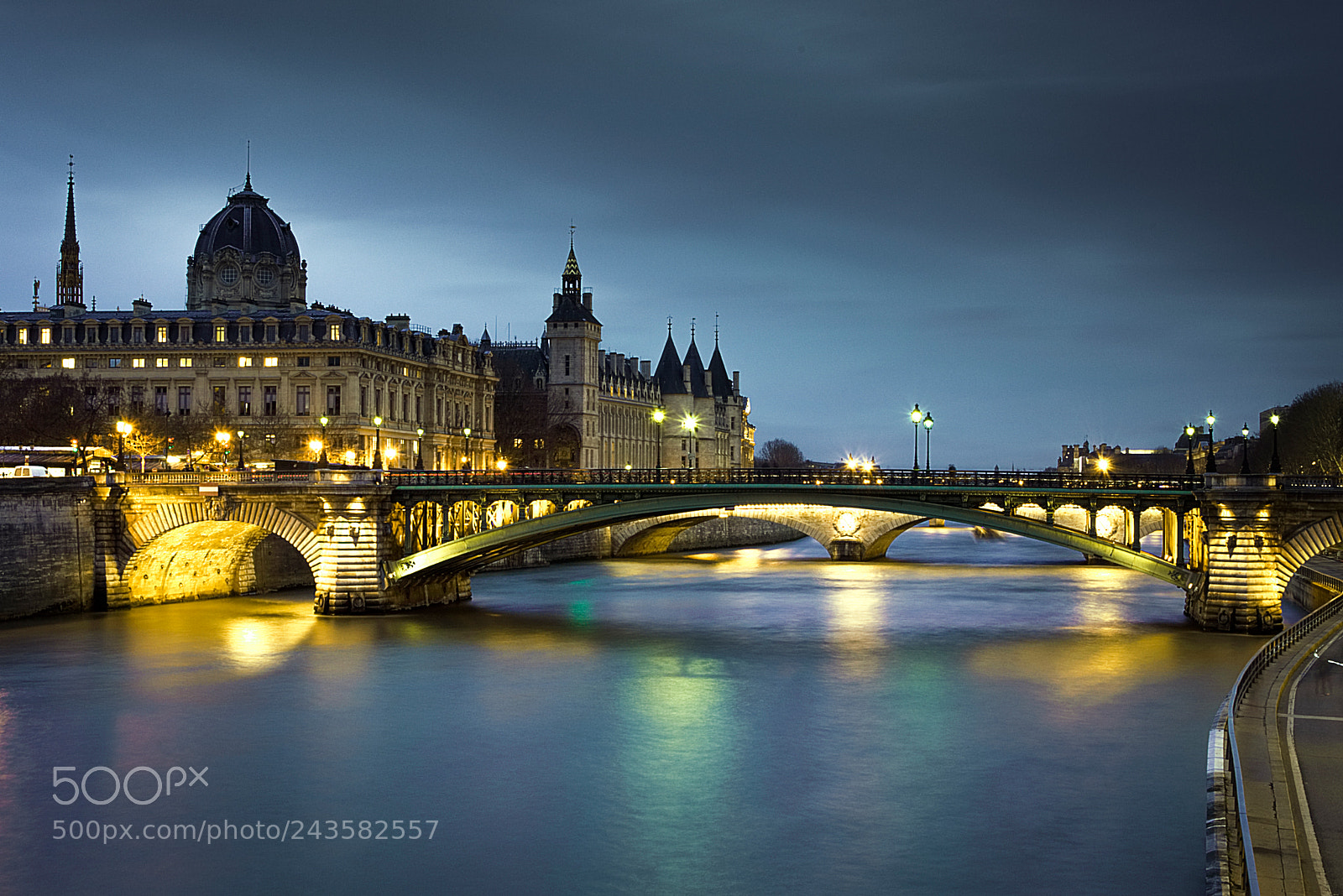 Nikon D7200 sample photo. La conciergerie photography