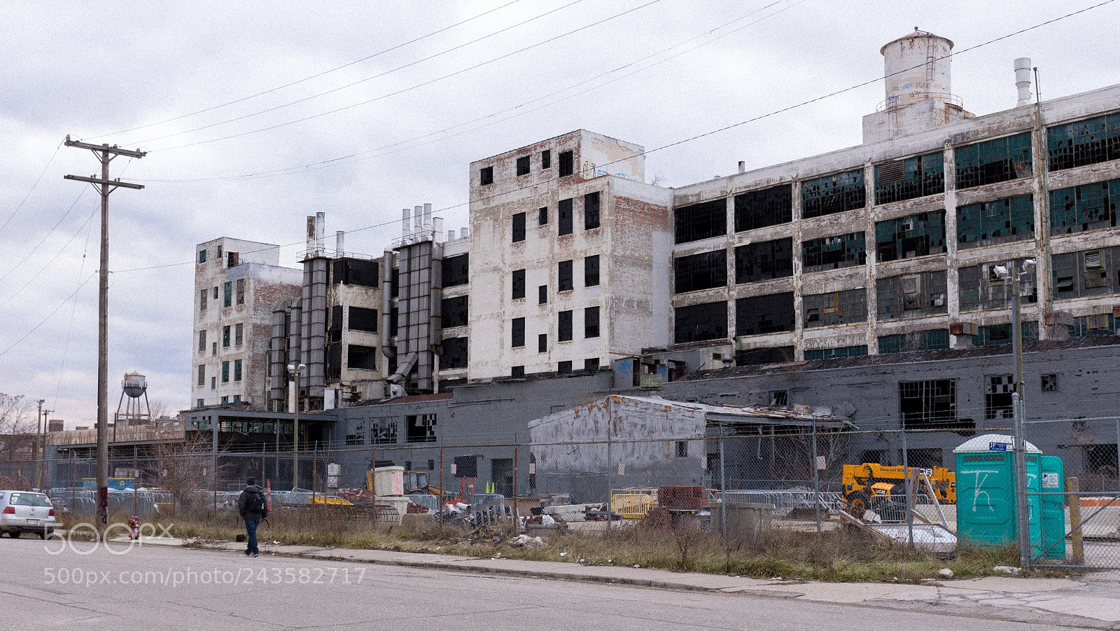 Canon EOS 700D (EOS Rebel T5i / EOS Kiss X7i) sample photo. Beauty in disaster photography
