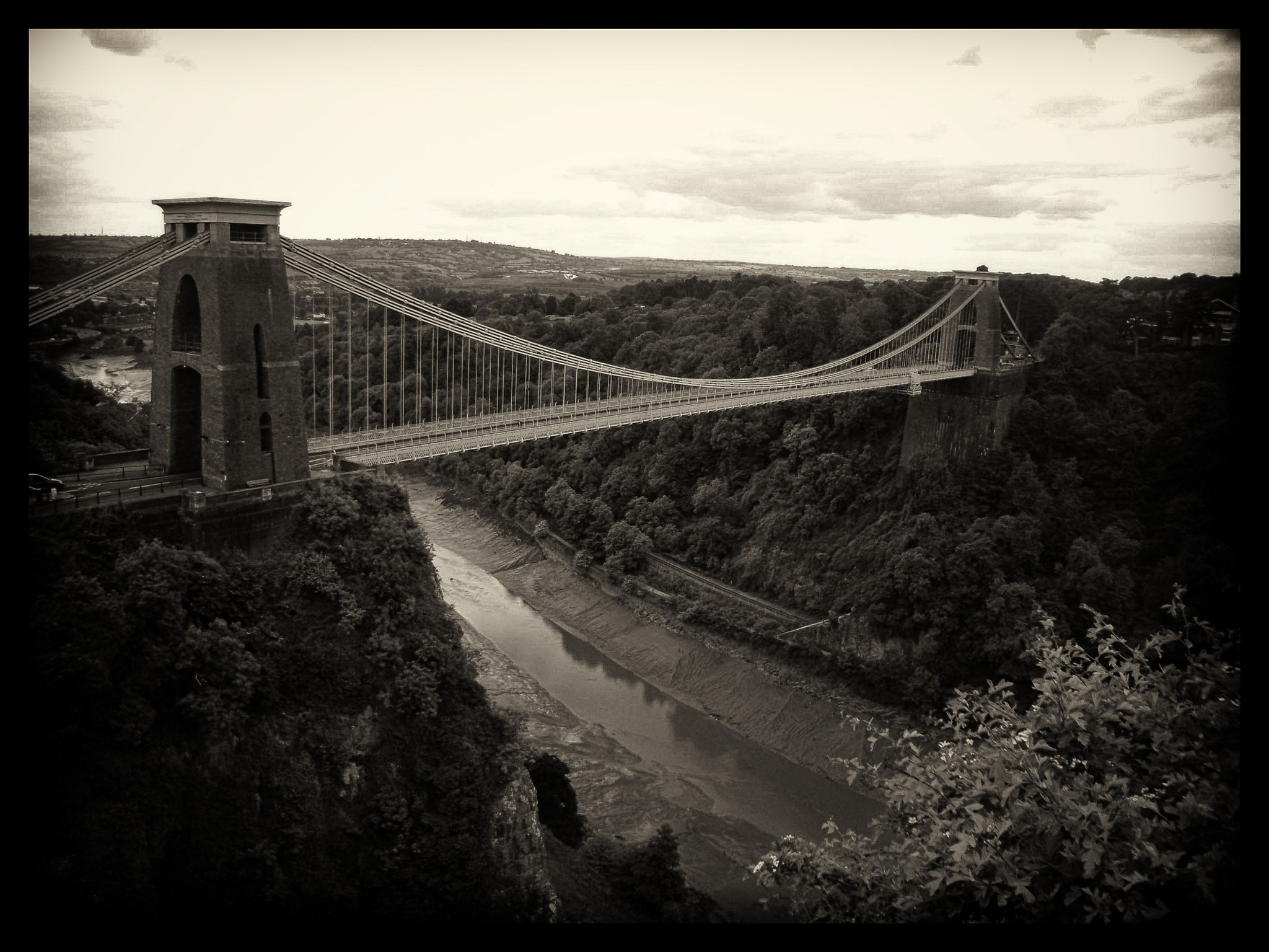 Olympus FE200 sample photo. Bristol: clifton suspension bridge photography